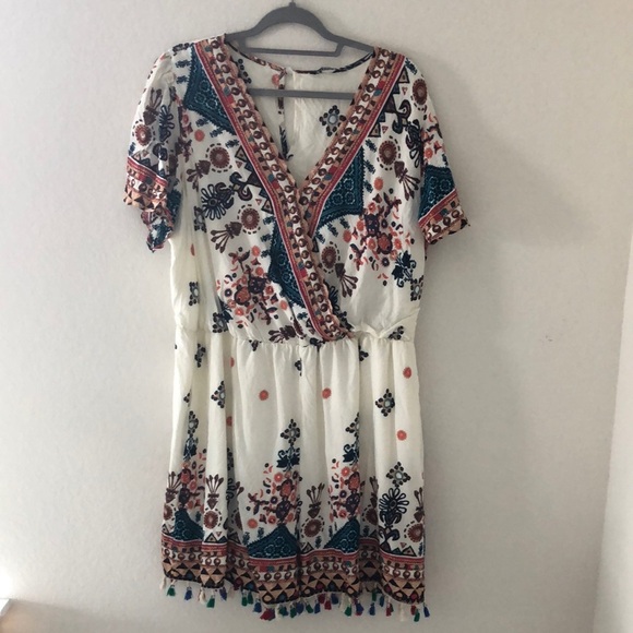 Bloomchic Bandana Print Trim Ruffles Sleeve Pocket Wrap Romper Ivory 18-20 NWOT - Picture 3 of 8